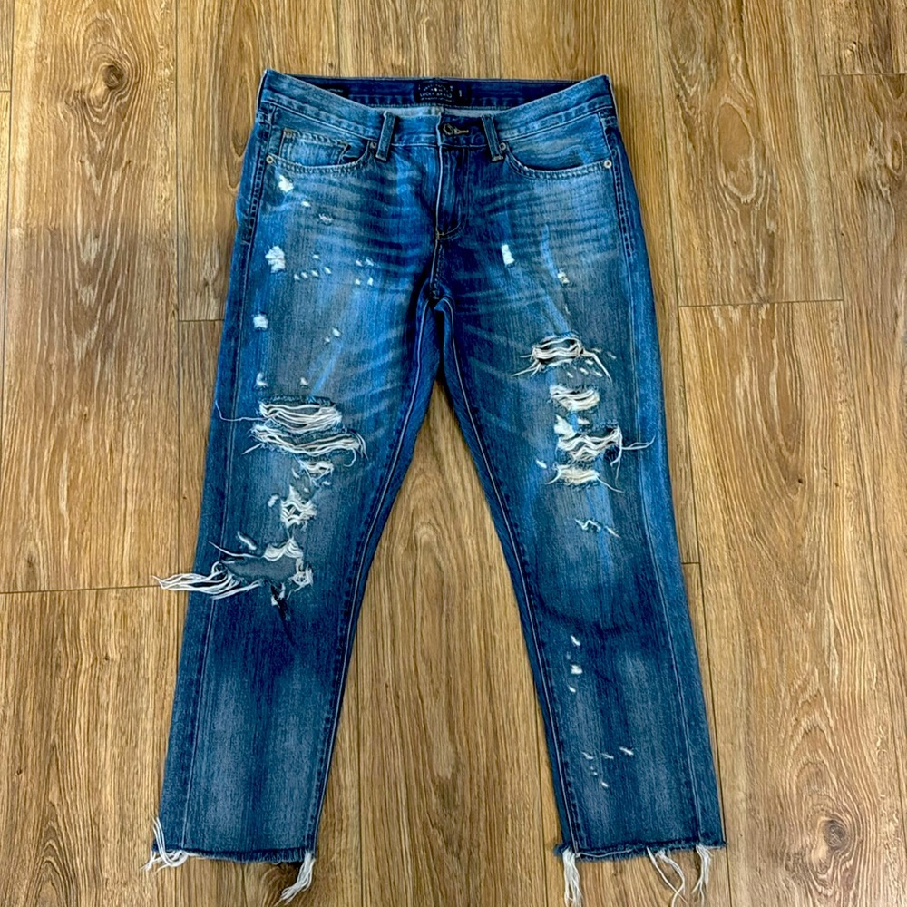 Lucky Brand Distressed 3/4th Length Jeans